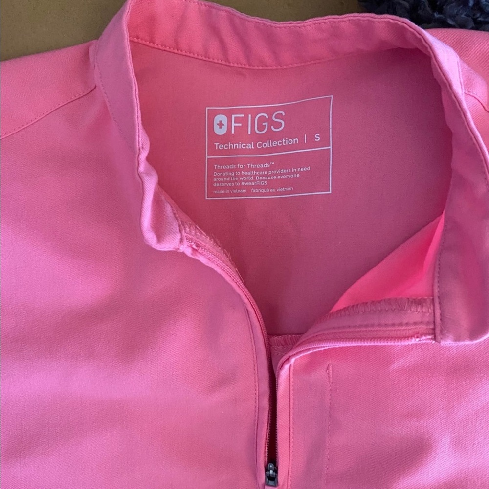 FIGS technical top